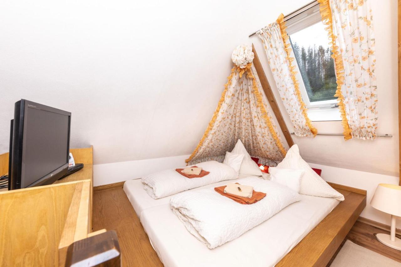 Gaestehaus Schwarzenauer Muehle Bad Berleburg Buitenkant foto